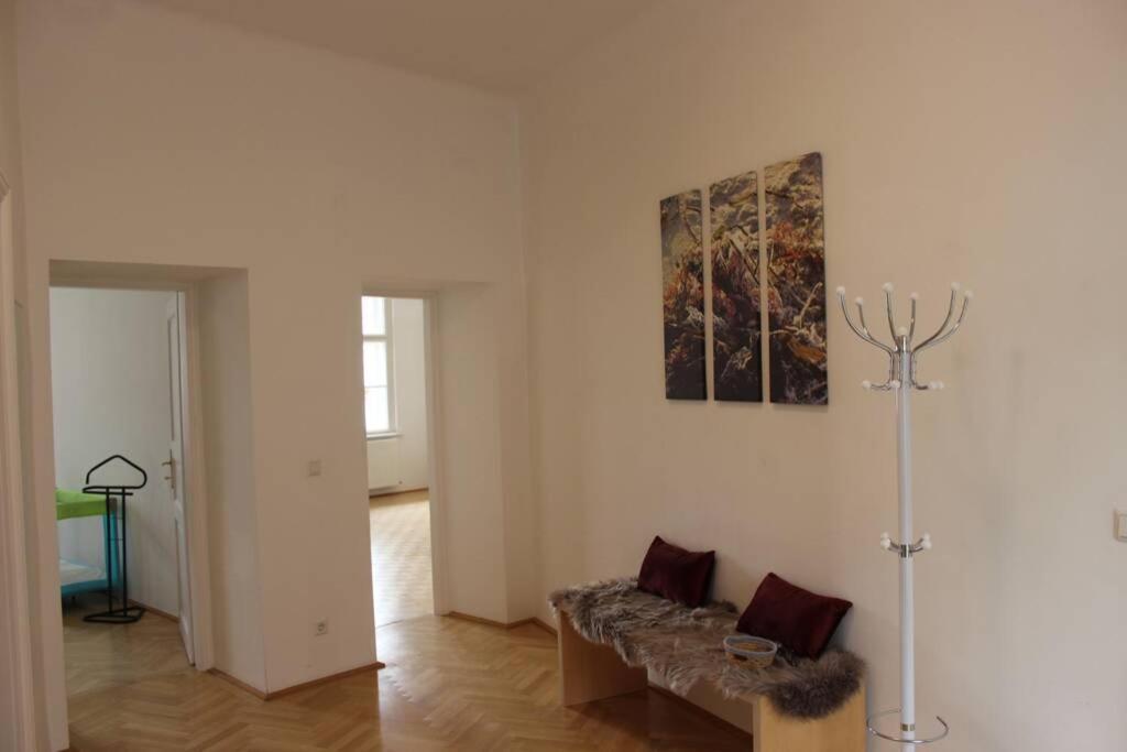 Apartamento Wunderschone Altbauwohnung In Zentraler Lage
