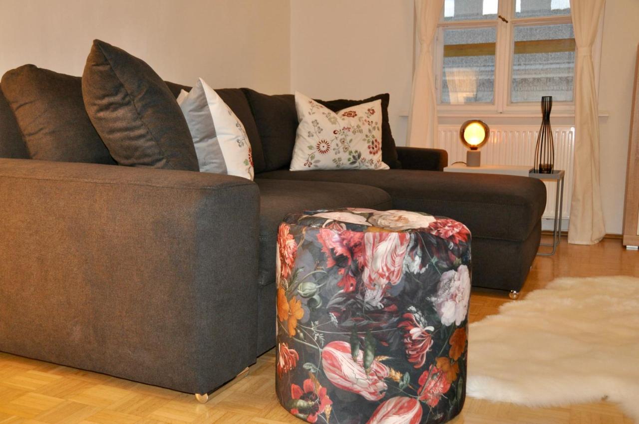 Apartamento Wunderschone Altbauwohnung In Zentraler Lage *