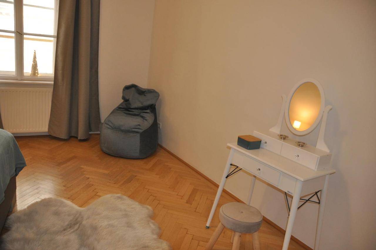 Wunderschone Altbauwohnung In Zentraler Lage Apartamento *